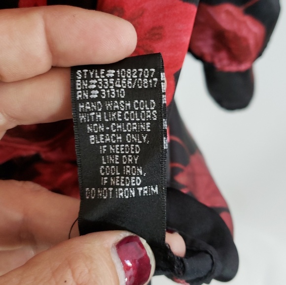 🎄by & by floral top🎄 red and black cold shoulder - Picture 6 of 8